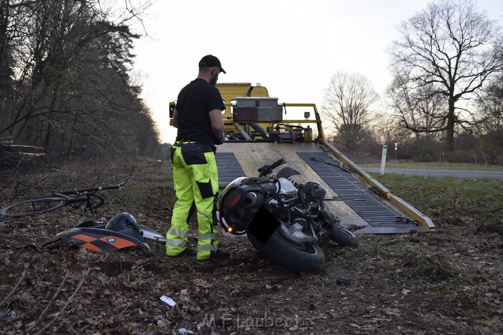 Schwerer VU Krad Fahrrad Koeln Porz Alte Koelnerstr P282.JPG - Miklos Laubert